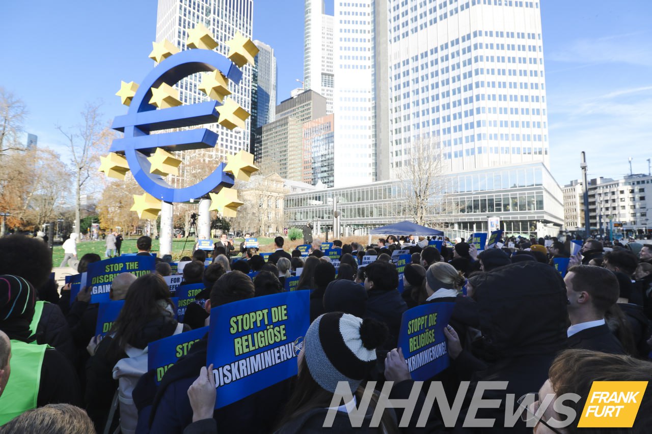 Hintergrundbild: Menschenrechte und Religionsfreiheit - Artikel 18 der Allgemeinen Erklärung der Menschenrechte